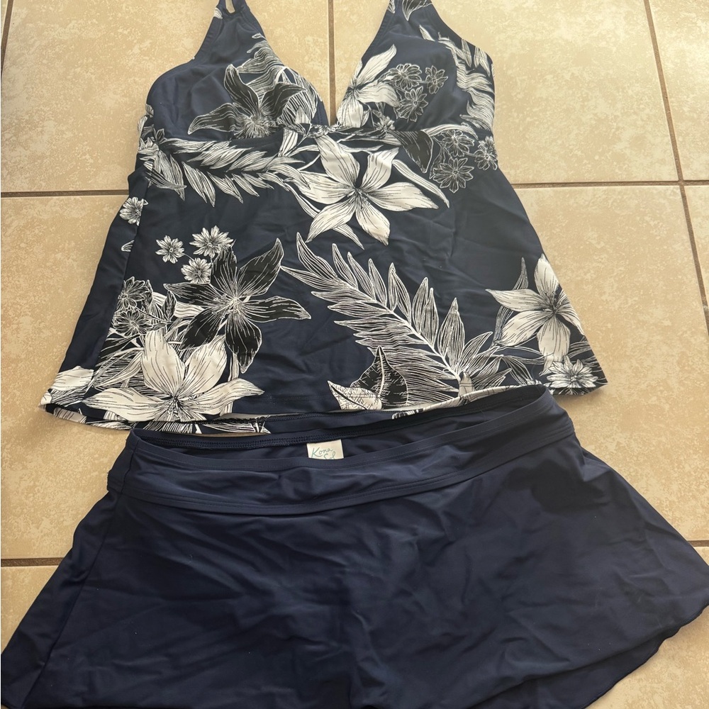Navy Floral Tankini Set